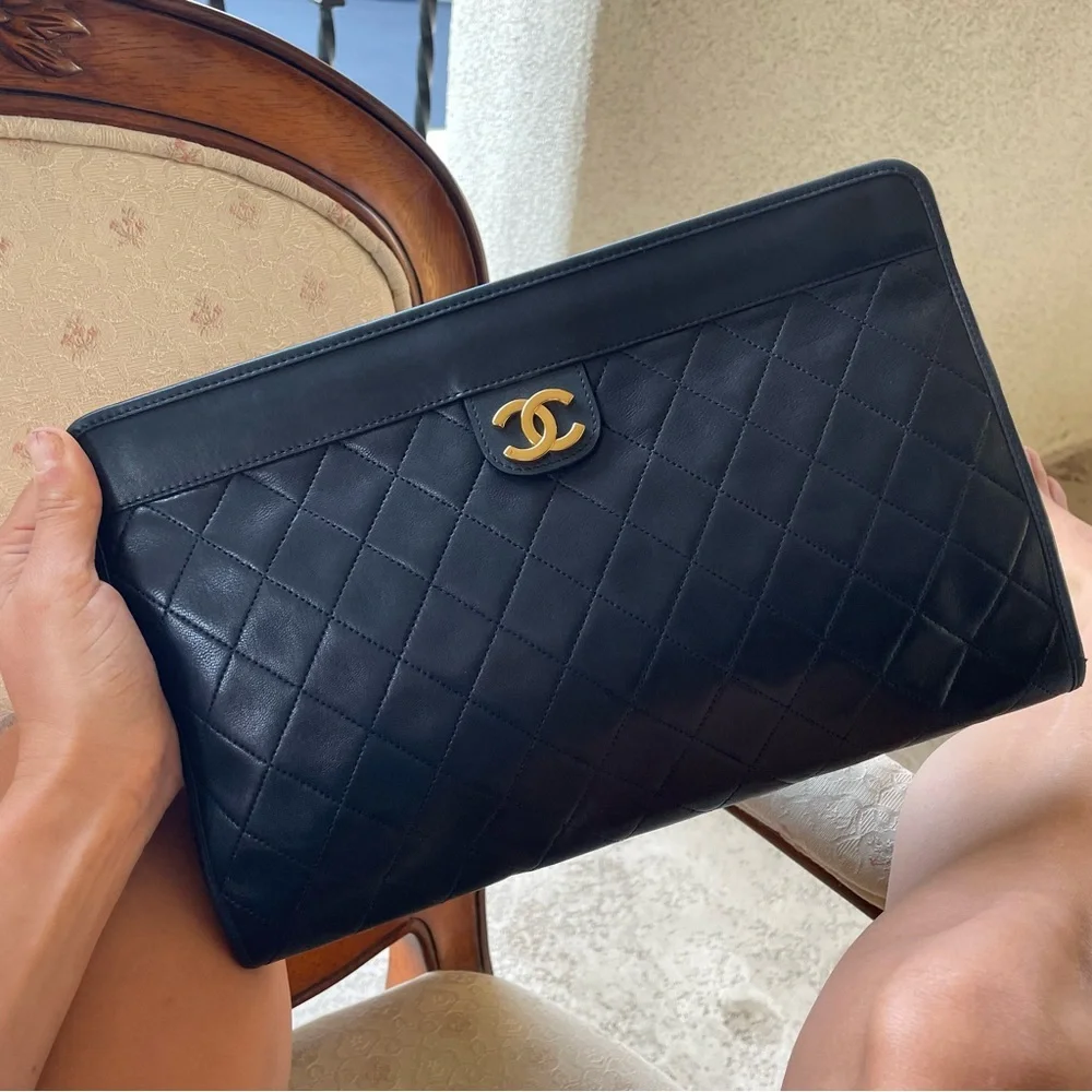 COPY - CHANEL Interlocking Matelasse Clutch Shoulder Bag Purse - Picture 2 of 13